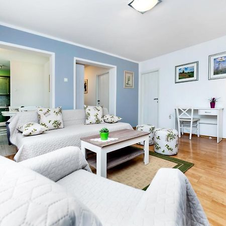 Apartman Oly Rovinj Exteriör bild
