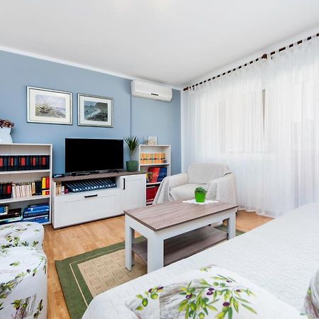Apartman Oly Rovinj Exteriör bild