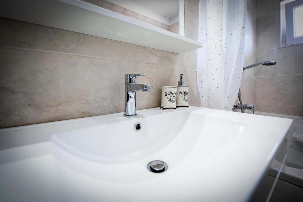 Apartman Oly Rovinj Exteriör bild